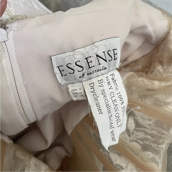 Essense of Australia Ivory Sheer Corset Linear Beading Wedding Dress D2366 Sz 12 - Picture 9 of 11